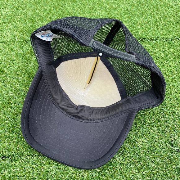 Bedland's Fairbury NE 1990's Vintage Snapback Hat - Picture 4 of 5